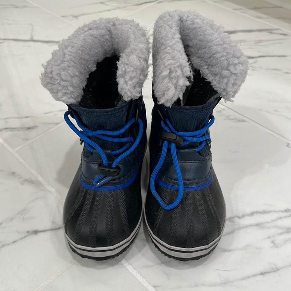 Kids sorel snow shoes